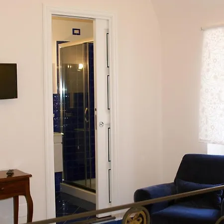 Sleeps 10 Pool Air Con Wifi