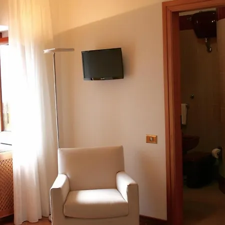Holiday home Sleeps 10 Pool Air Con Wifi *