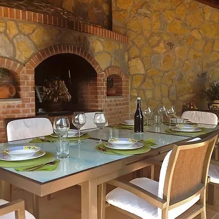 Sleeps 10 Pool Air Con Wifi Holiday home Scala